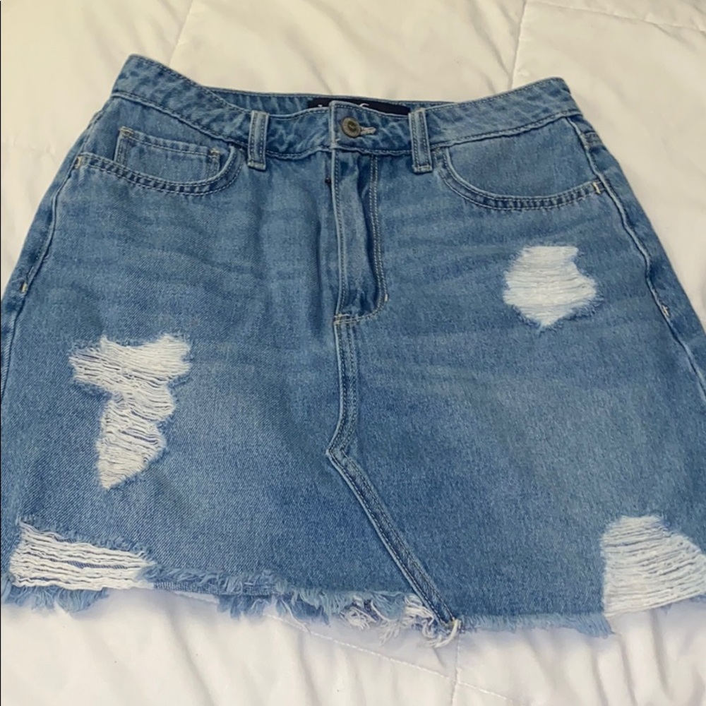 Hollister denim skirt 💙